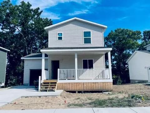 740 Leonard Ave, Muskegon, MI 49442