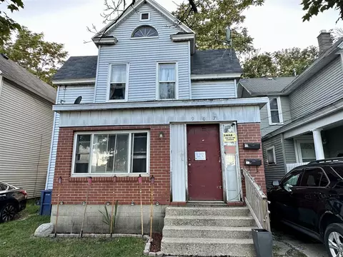 907 Turner, Grand Rapids, MI 49504