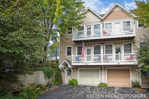 94 Spinnaker #22, Manistee, MI 49660