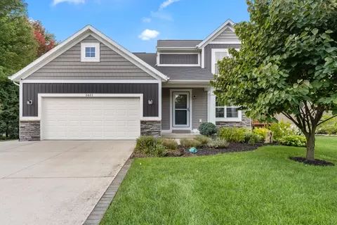 5611 Beyhill, Belmont, MI 49306
