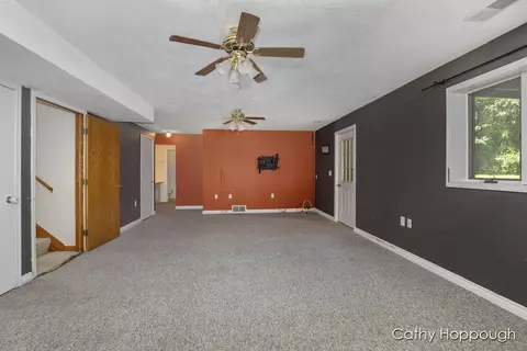 811 Bradford, Belding, MI 48809 photo 25