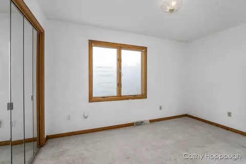 811 Bradford, Belding, MI 48809 photo 19