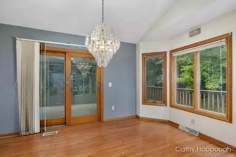 811 Bradford, Belding, MI 48809 photo 9