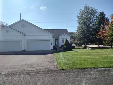 2609 E Turning Leaf #120, Fruitport, MI 49415