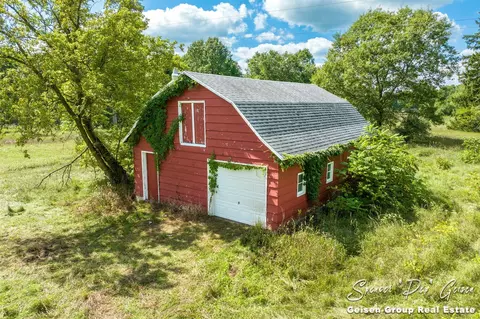 6555 Dumon, Belding, MI 48809 photo 13