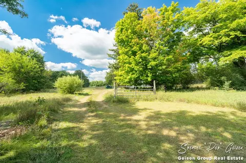 6555 Dumon, Belding, MI 48809 photo 10