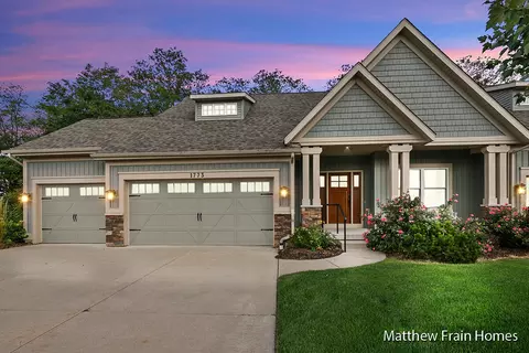 1773 W Brandon Rdg, Walker, MI 49544
