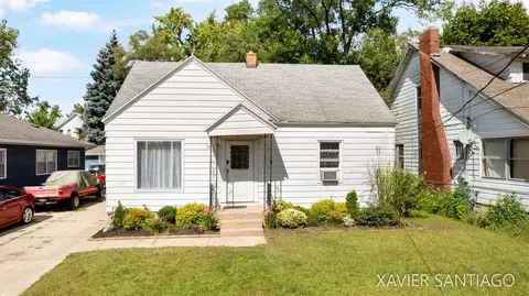 27 Blackburn, Wyoming, MI 49548