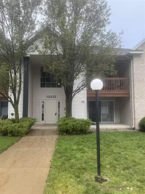 12233 S Crystal Waters #4, Holland, MI 49424