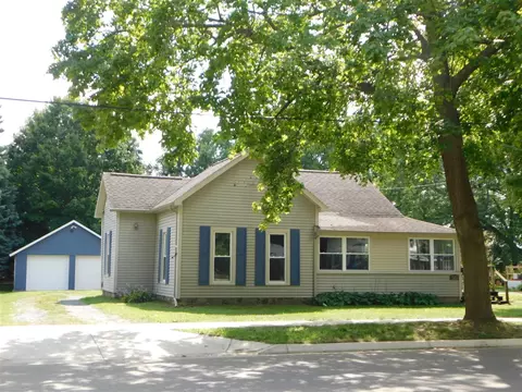 520 E Pr, Vicksburg, MI 49097