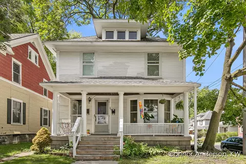 29 Eastern, Grand Rapids, MI 49503