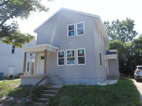 714-716 Lake Michigan Dr, Grand Rapids, MI 49504