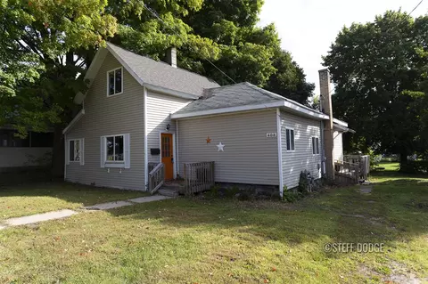 408 Lewis, Belding, MI 48809