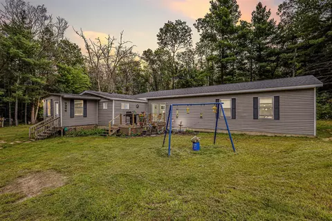 9966 N West County Line, Newaygo, MI 49337