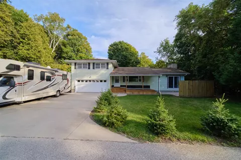 8359 2nd, Onekama, MI 49675
