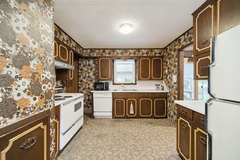 8359 2nd, Onekama, MI 49675 photo 13
