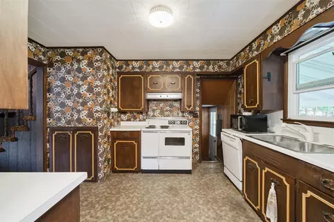 8359 2nd, Onekama, MI 49675 photo 14