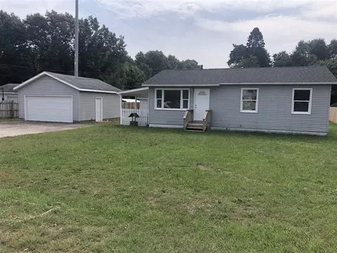 3527 Max Paulsen, Muskegon, MI 49444