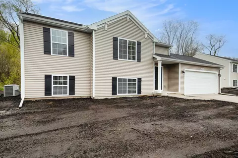 25311 Front, Mattawan, MI 49071