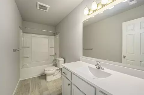 Bath - 25311 Front, Mattawan, MI 49071 photo 2 of 2