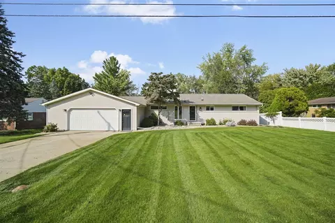 2326 Smalley, Jackson, MI 49203