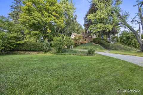 1241 Derby, Grand Rapids, MI 49504