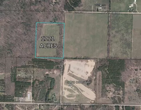 17 N 21 A N 40th, Mears, MI 49436