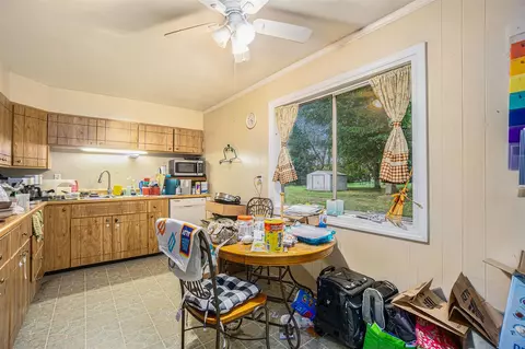 431 11th, Three Rivers, MI 49093 photo 9