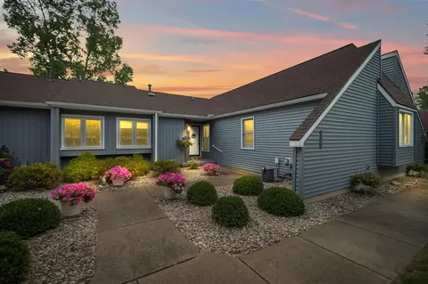 2025 Augusta, Jackson, MI 49201
