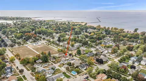 416 N Gaylord, Ludington, MI 49431
