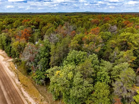 A1 W 32nd, Baldwin, MI 49304