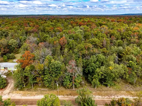 B1 W 32nd, Baldwin, MI 49304