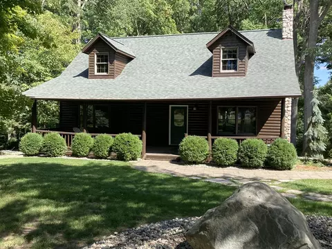 8761 108th, Middleville, MI 49333