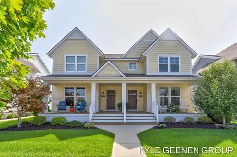 4702 Macatawa Legends, Holland, MI 49424