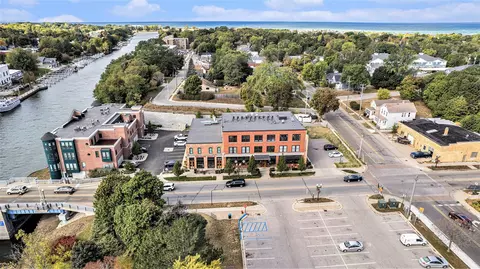 86 Washington #6, Manistee, MI 49660
