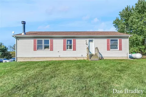 9687 Brumm Riv, Nashville, MI 49073