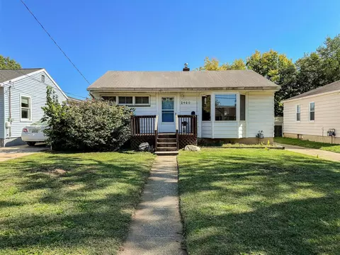 2460 Longstreet, Wyoming, MI 49509