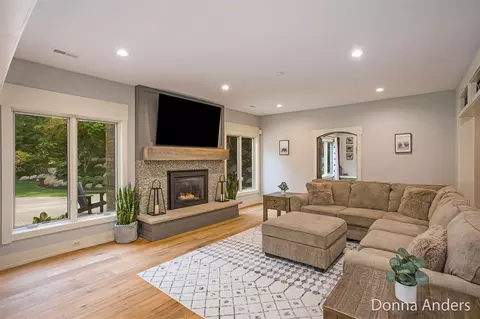2500 Sturbridge, Ada, MI 49301 photo 58