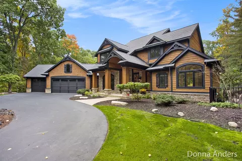 2500 Sturbridge, Ada, MI 49301 photo 3