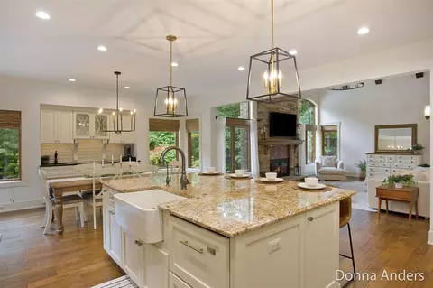 2500 Sturbridge, Ada, MI 49301 photo 33