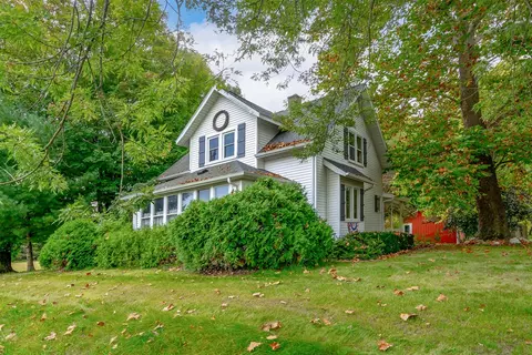 776 M-89, Plainwell, MI 49080