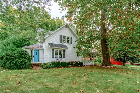 776 M-89, Plainwell, MI 49080 photo 5