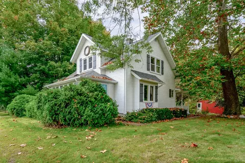 776 M-89, Plainwell, MI 49080 photo 4