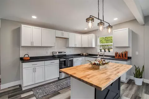 324 E Michigan, Three Rivers, MI 49093 photo 14