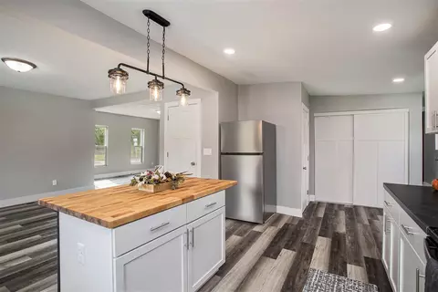 324 E Michigan, Three Rivers, MI 49093 photo 17