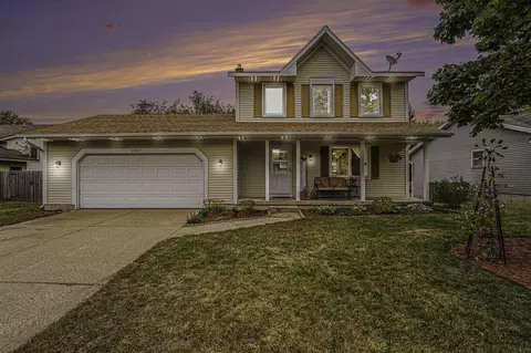 2207 Sandstone, Jenison, MI 49428 photo 2