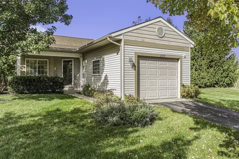 2609 Cascade Pl, Grand Rapids, MI 49546
