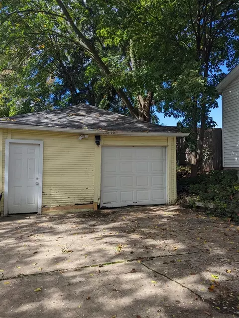 226 N Wisner, Jackson, MI 49202 photo 2