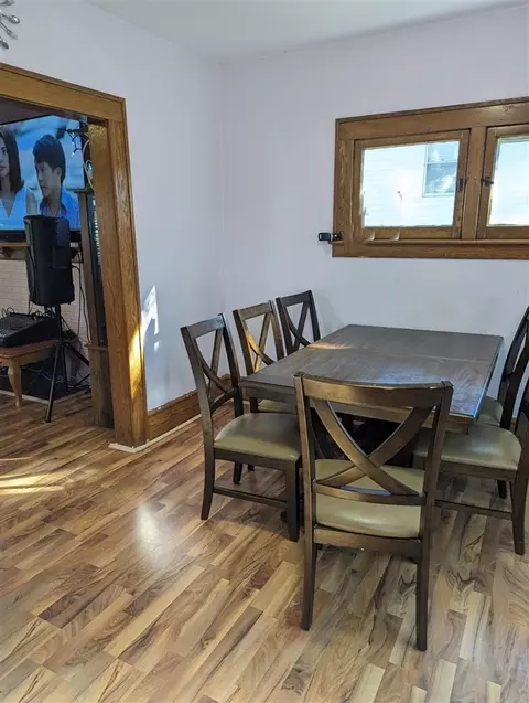 226 N Wisner, Jackson, MI 49202 photo 5