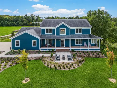 1928 E Warren Woods, Buchanan, MI 49107 photo 3